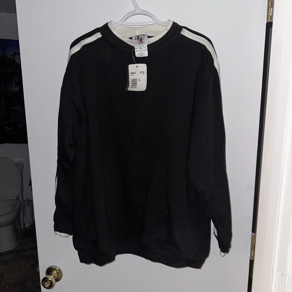 Vintage Mickey & Co Sz XL Mickey Mouse Black Sweatshirt USA NWT